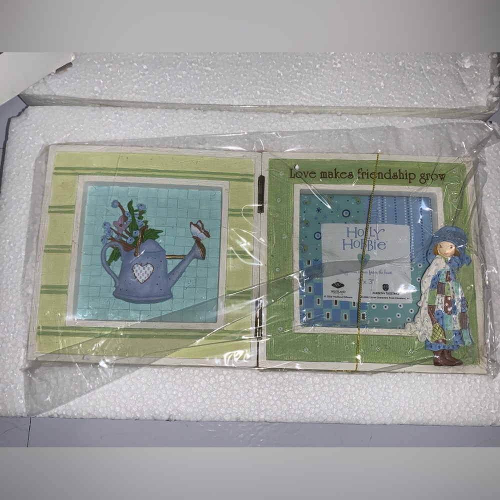 NEW 2006 Holly Hobbie Photo Frame LOVE MAKES FRIENDSHIP GROW Watering Can